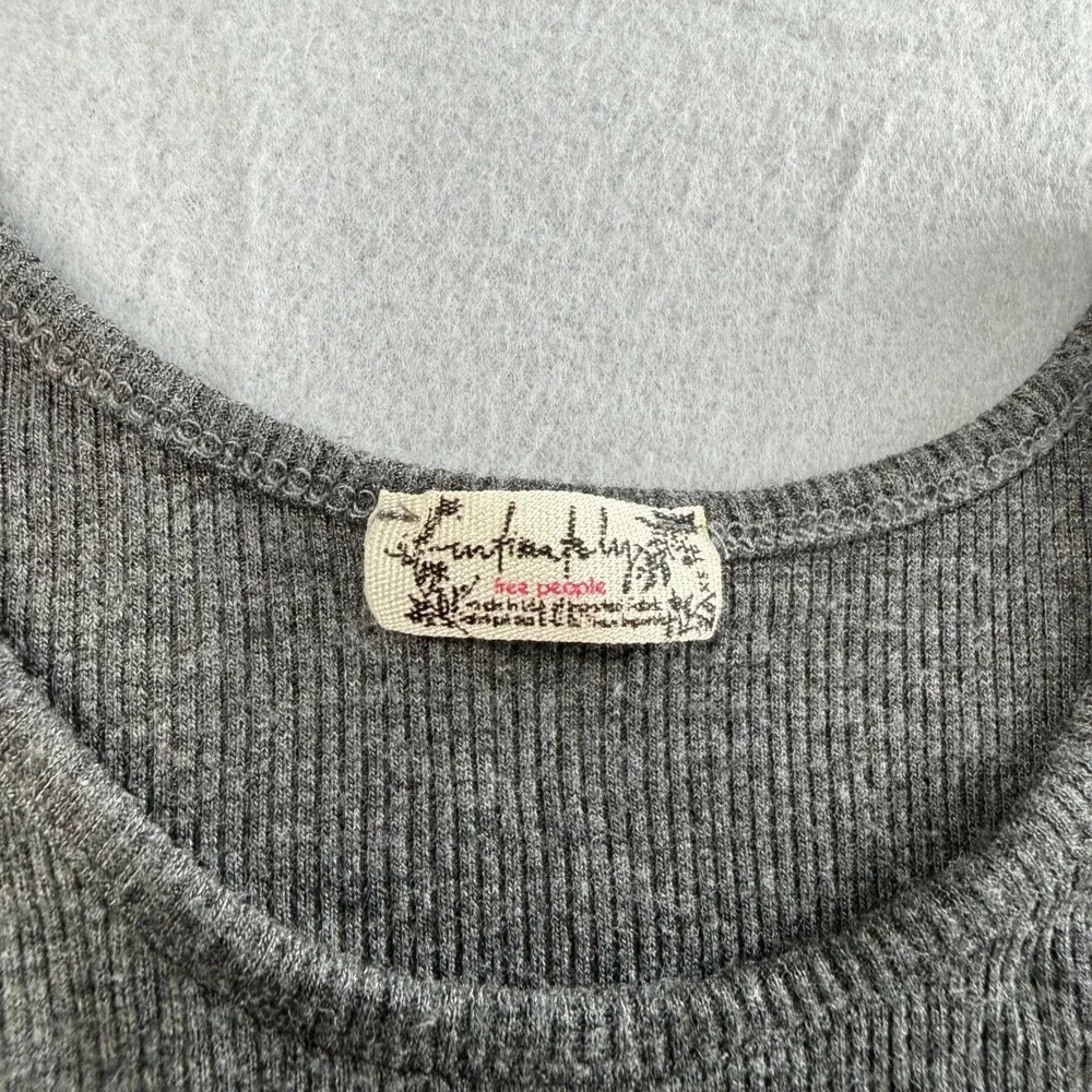 Free People Gray Festival Tank Top Womens XS Ribbed Knit Raw Hem Cropped Boho